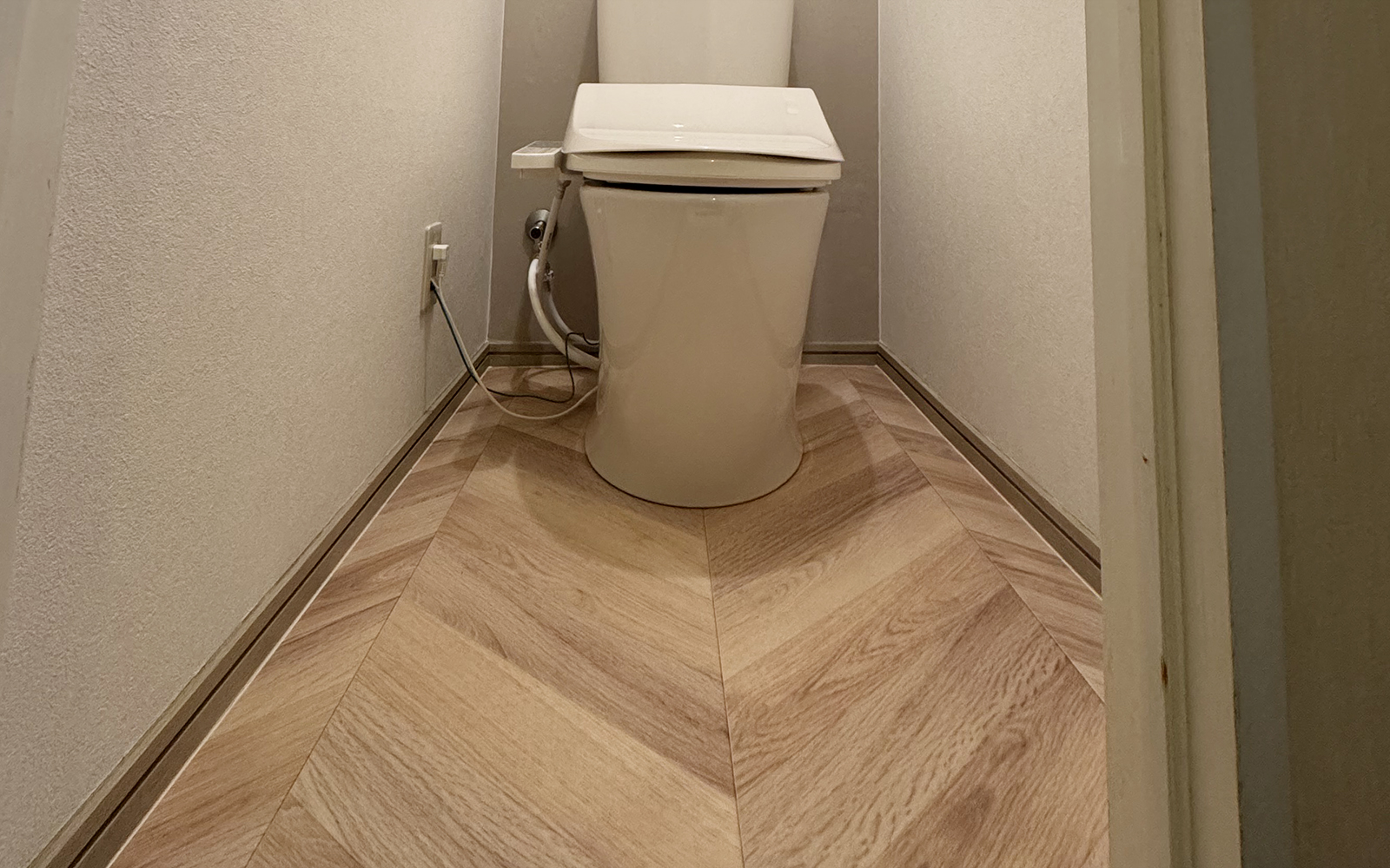 床シート(タイル)工事の施工例